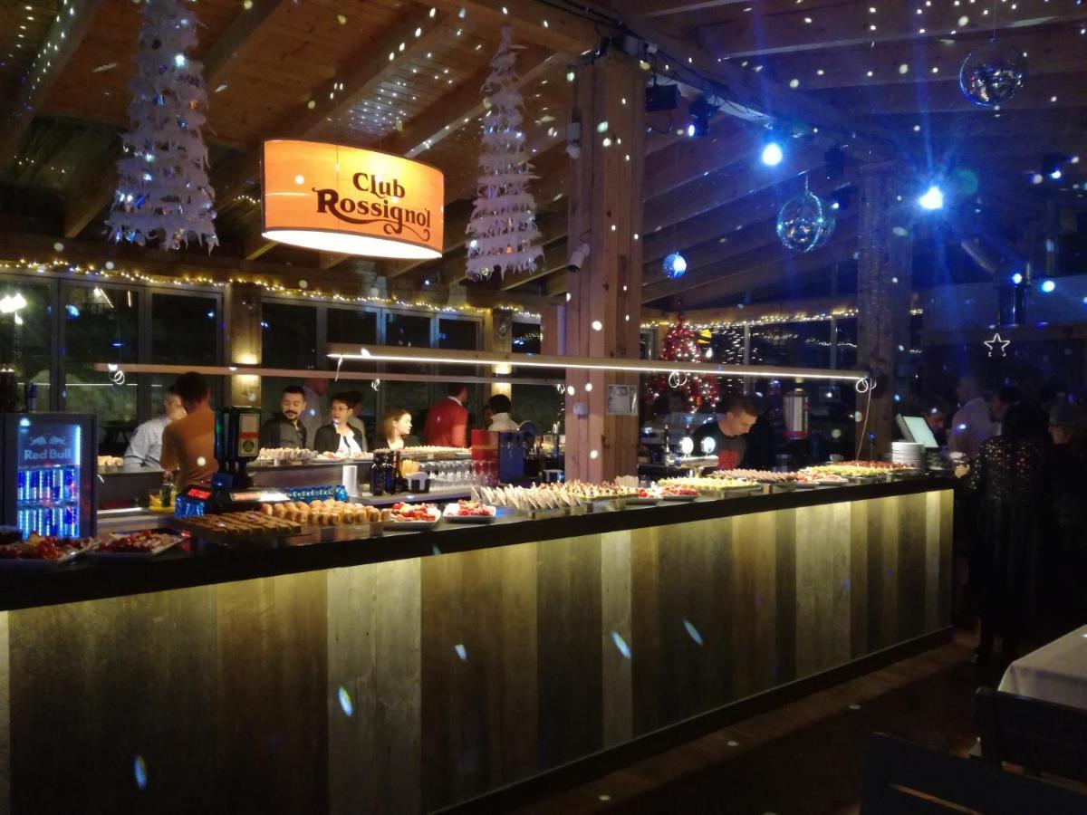 Готель Club Rossignol Пояна-Брашов Екстер'єр фото